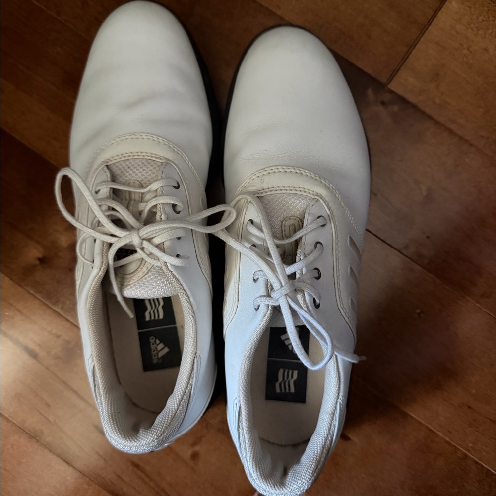 Vintage Adidas women’s golf shoes